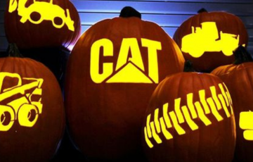 CAT Halloween Avesco Rent