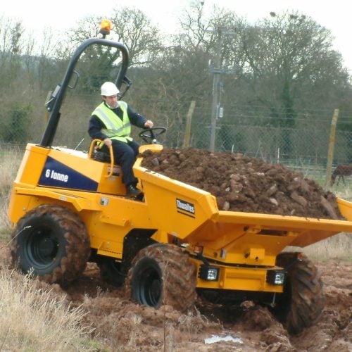 Dumper à pneus Thwaites Mach 763 transport de terre