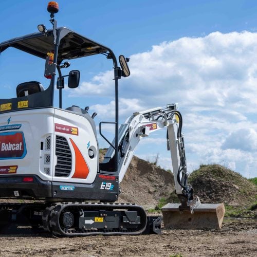 Avesco Rent Bobcat Picture