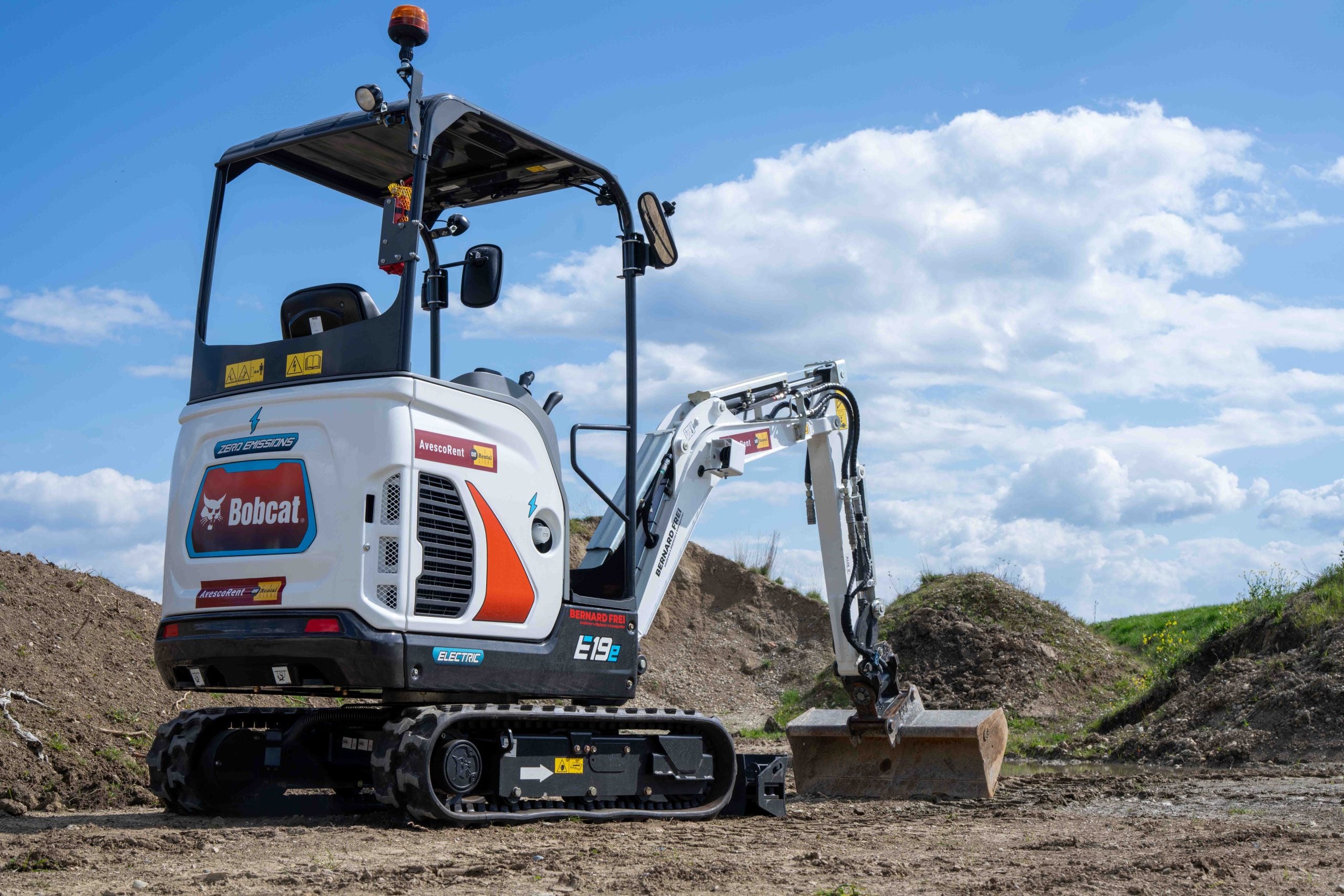 Avesco Rent Bobcat Picture